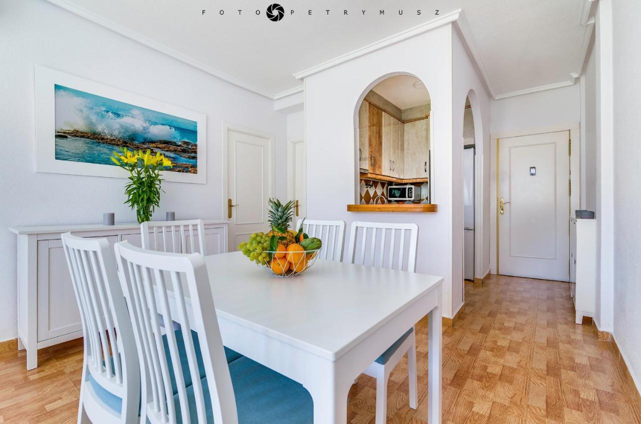 108 Apartament Fabulus Torrevieja Esterno foto